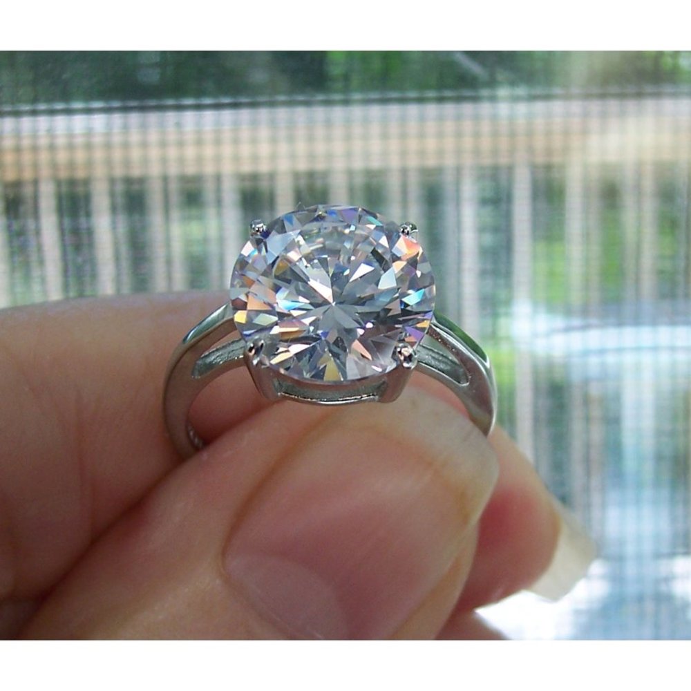 Round Cut Solitaire Ring Cubic Zirconia Stainless Steel Women's - Picture 10 of 16